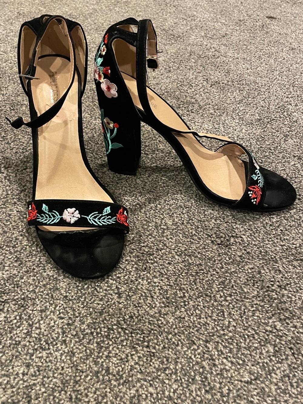 Embroidered Black Block Heel Sandals with Ankle Strap